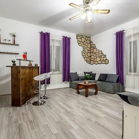 Boutique Luxury Apartment