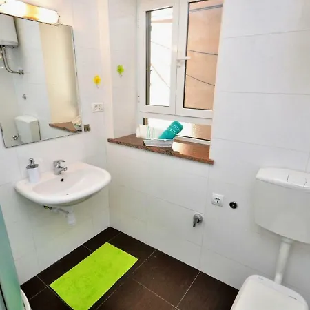 Boutique Luxury Apartment *