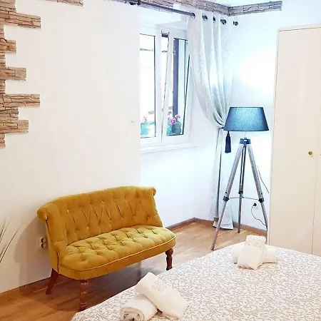 Boutique Luxury Split